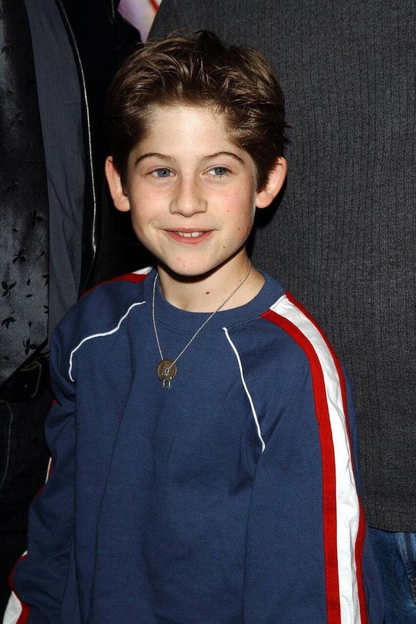 Alex D. Linz's headshot