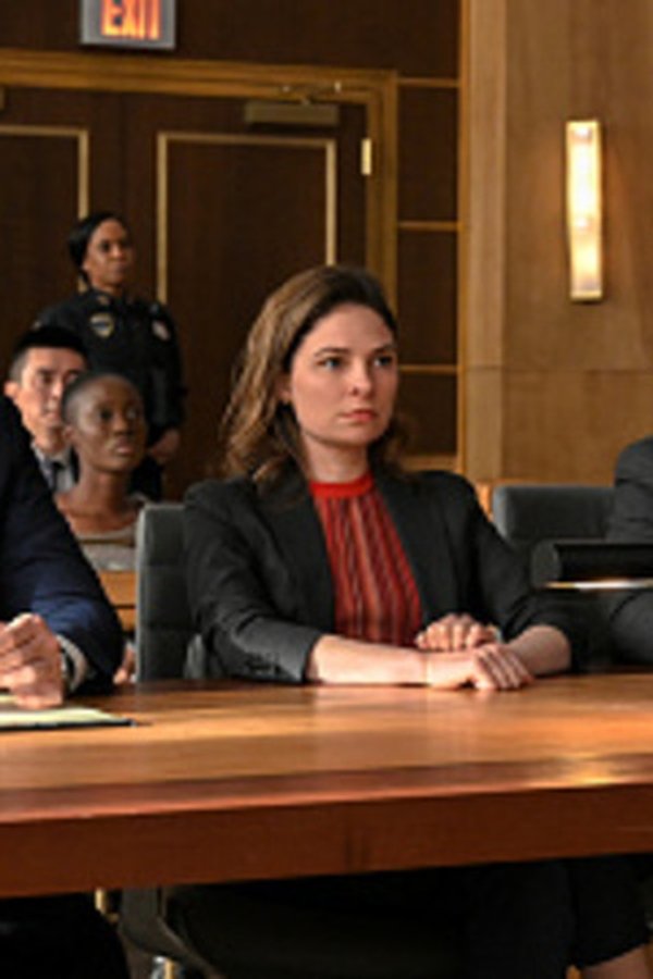 Bull – S04E20 – Immunità diplomatica