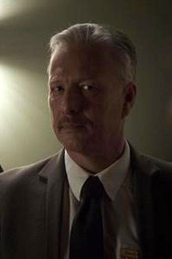 Derek Morse's headshot