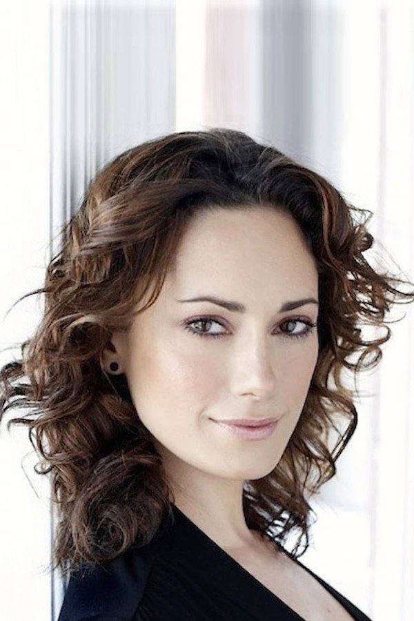 Natalie Brown's headshot