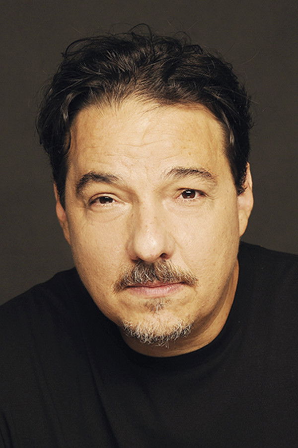 Fernán Mirás's headshot