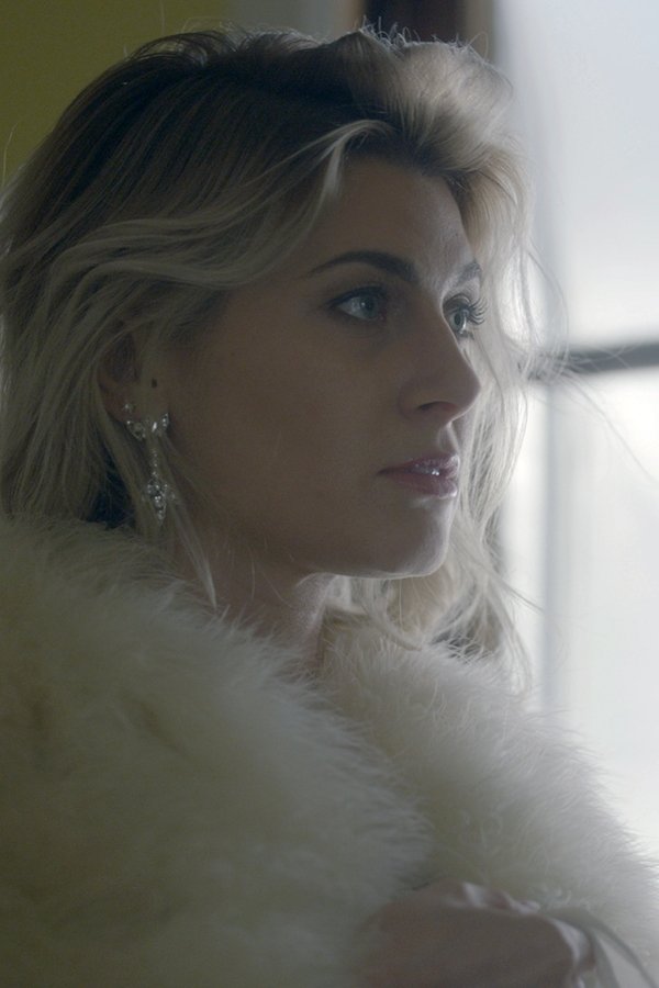 Delitti in copertina – S02E11 – Episodio 11