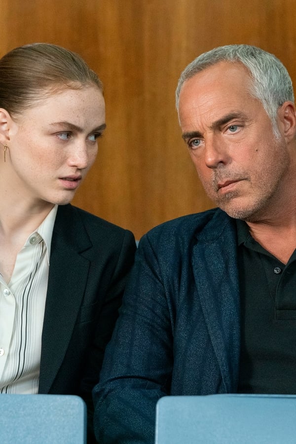 Bosch: Legacy – S01E01 – Il lato oscuro dell’addio