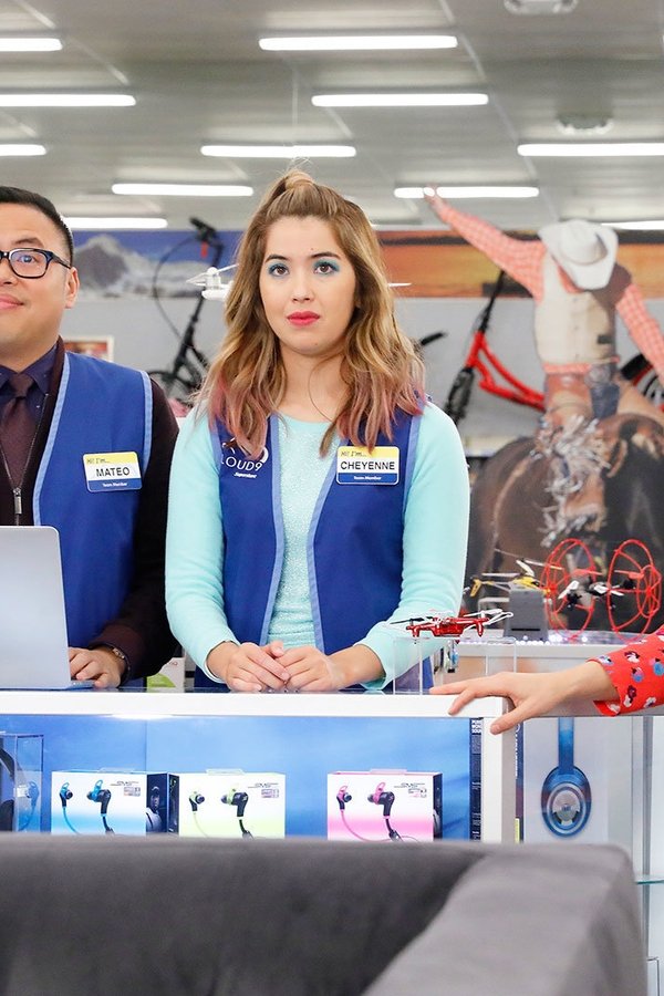 Superstore – S02E18 – Cattive recensioni