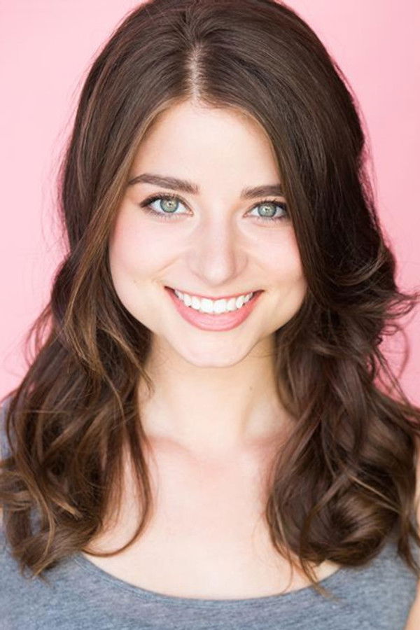 Teresa Decher's headshot