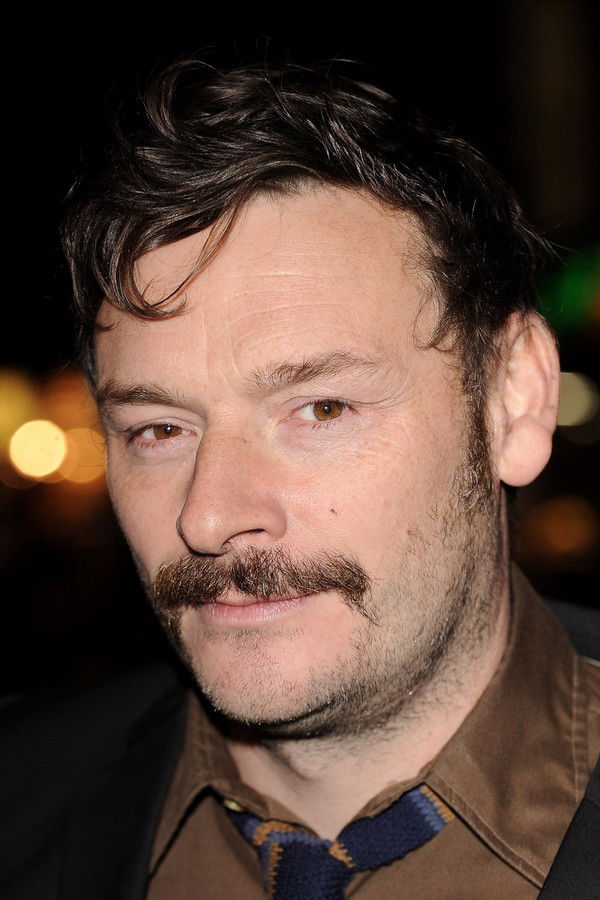 Julian Barratt's headshot