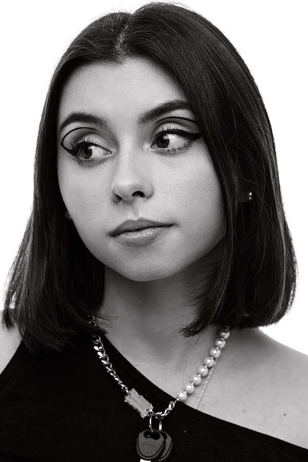 Daria Shikhanova's headshot