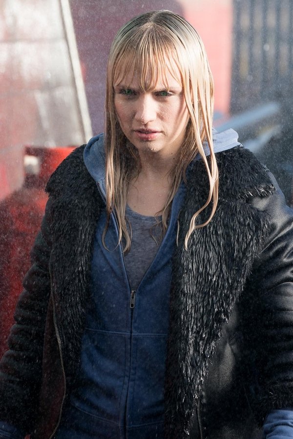 Humans – S03E06 – Episodio 6