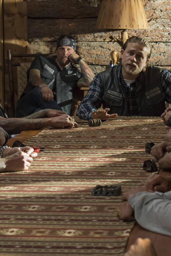 Sons of Anarchy – S06E06 – Rottami