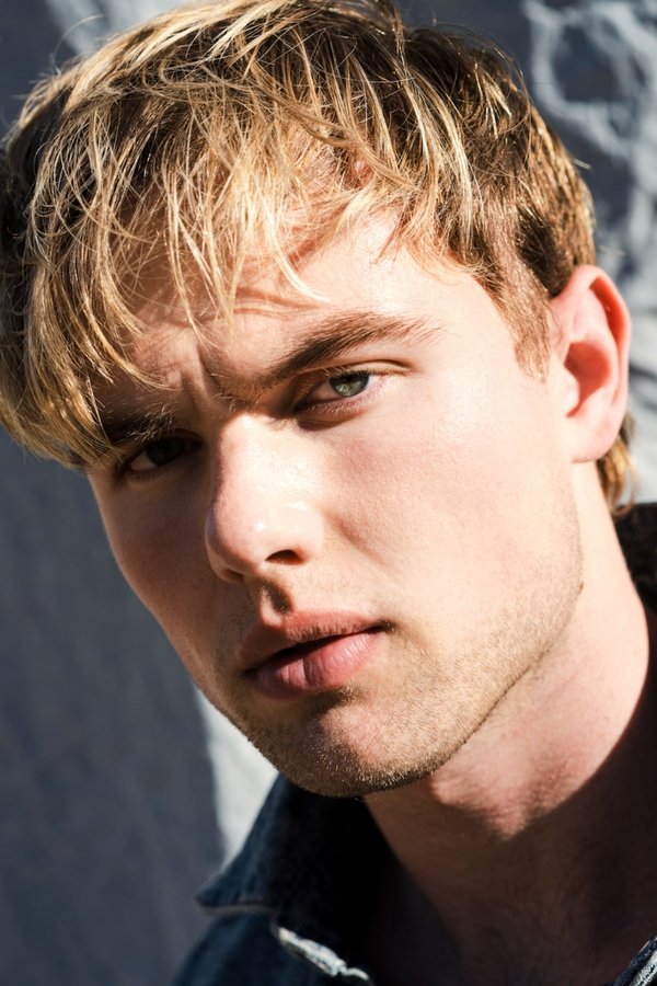 Garrett Wareing's headshot