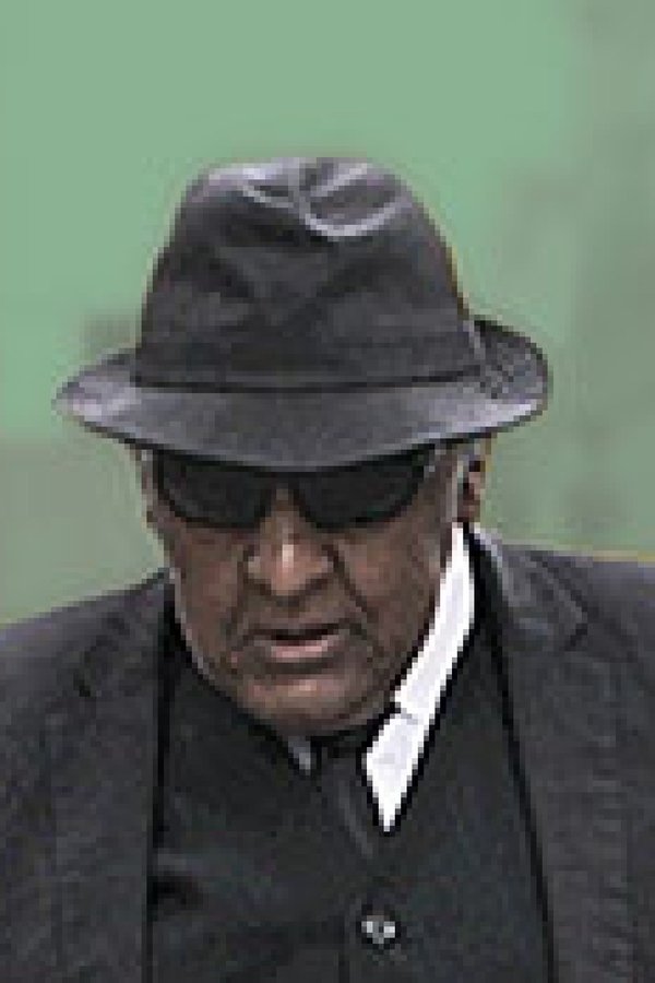 Girma Bèyènè's headshot