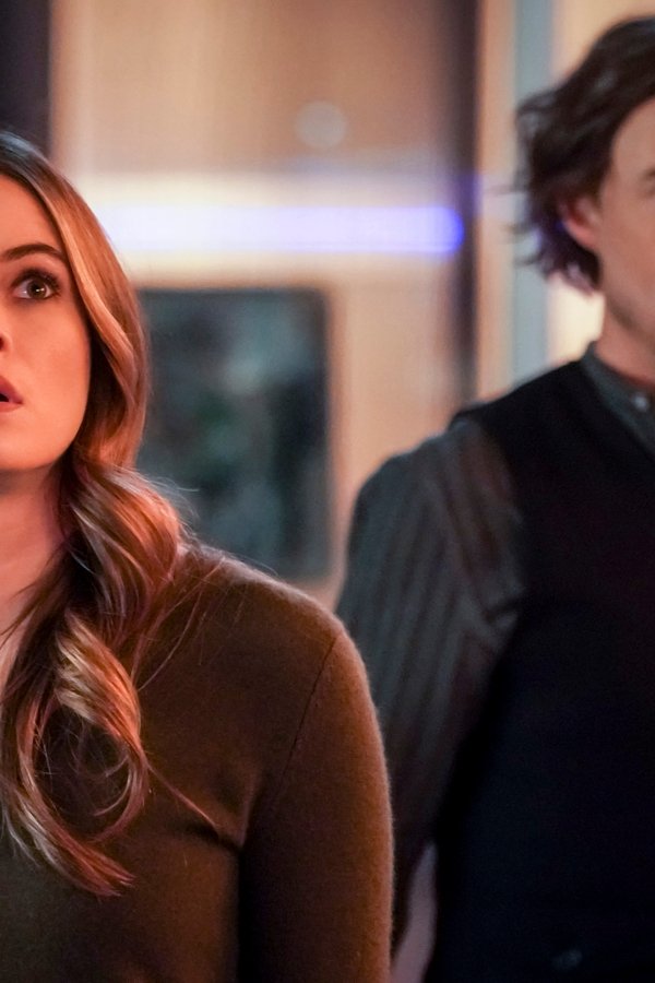 The Flash – S05E15 – King Shark Vs Gorilla Grodd