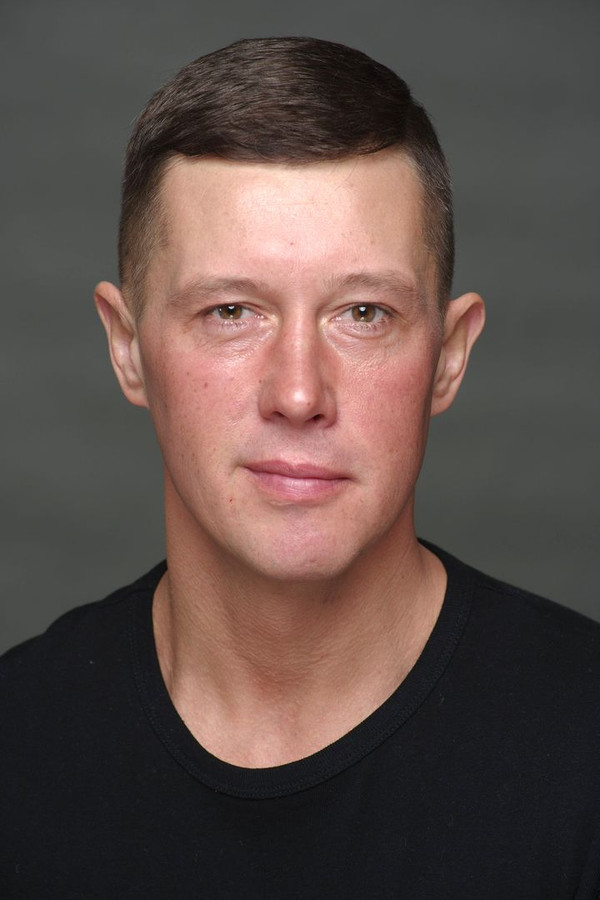 Andrey Muravyev's headshot