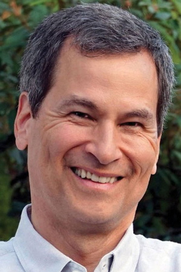 David Pogue's headshot