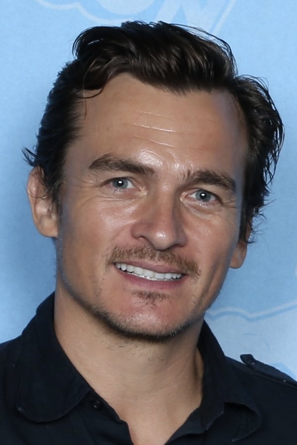 Rupert Friend's headshot