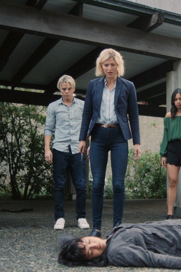 The Order – S02E02 – Radicali Liberi: parte 2