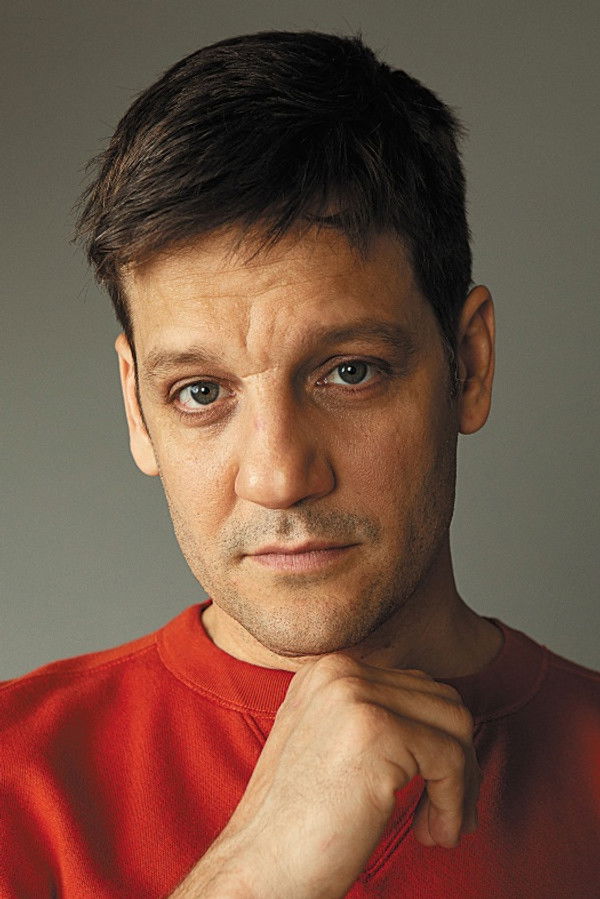 Rodrigo de la Serna's headshot