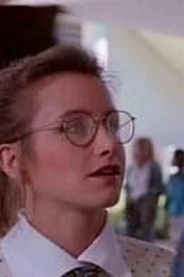 Beverly Hills 90210 – S01E05 – Un Passato Glorioso