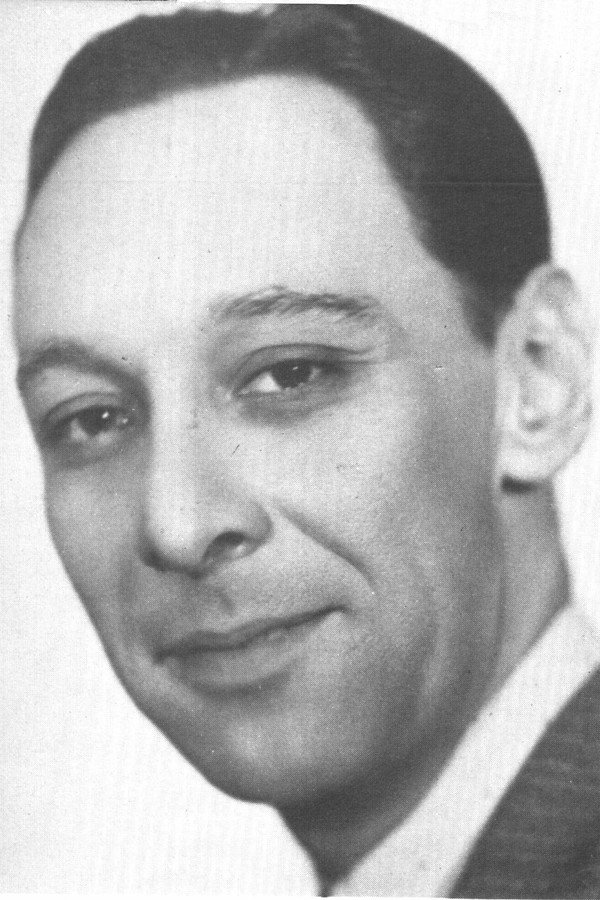 Agustín Isunza's headshot