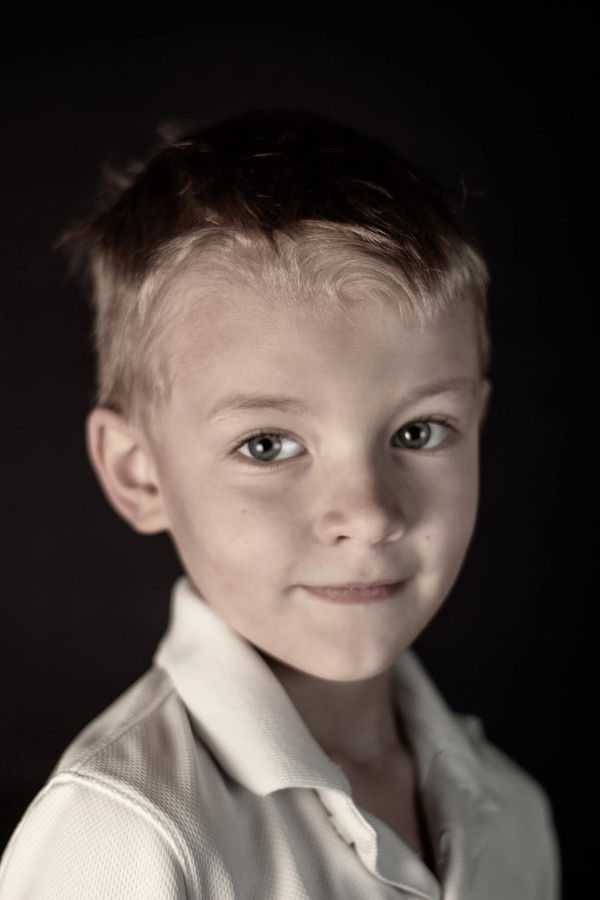 Zachary Robinson's headshot