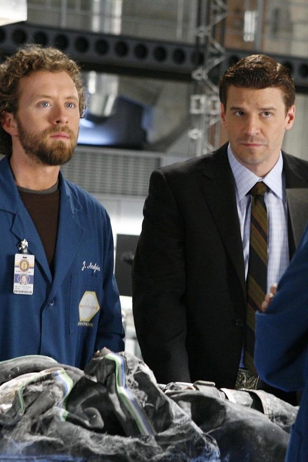 Bones – S01E06 – La mummia
