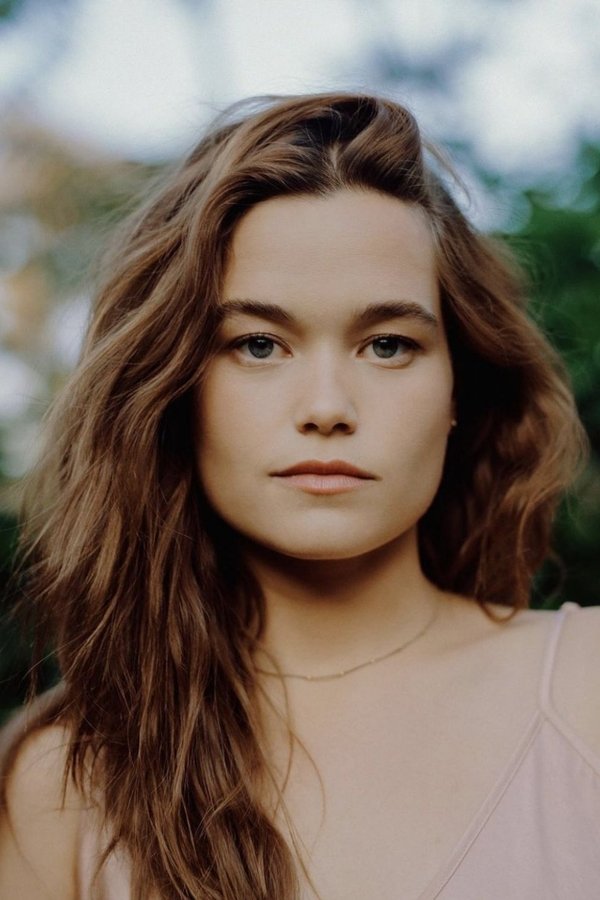 Sarah Catherine Hook's headshot