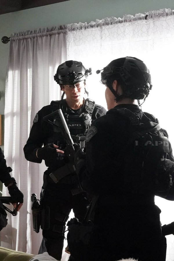 S.W.A.T. – S07E11 – Voci