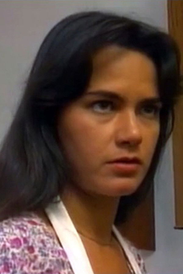 Lucy Reina's headshot