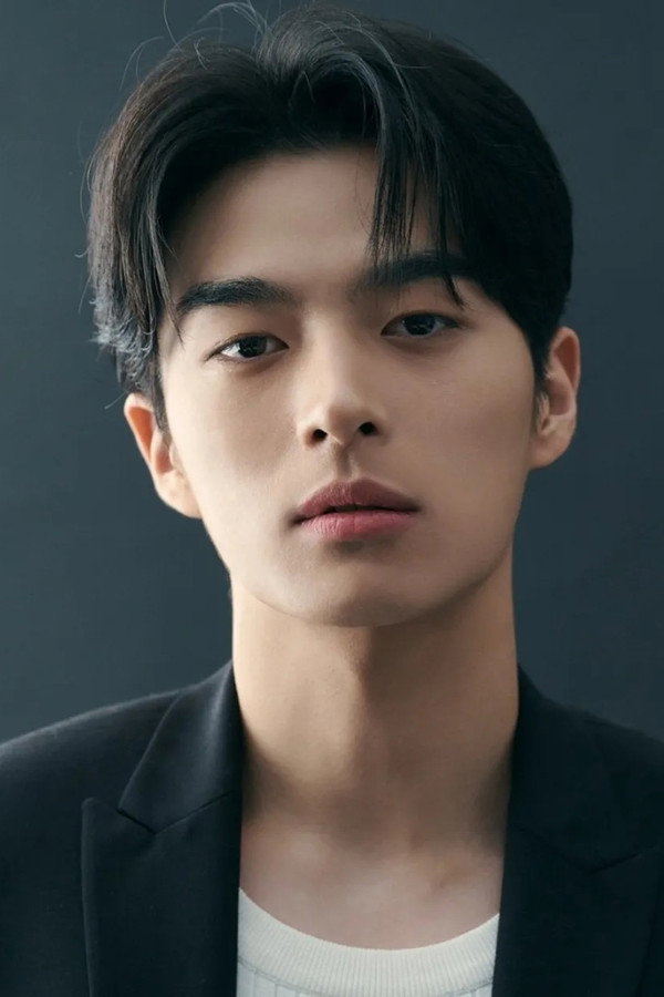 Son Sang-yeon's headshot