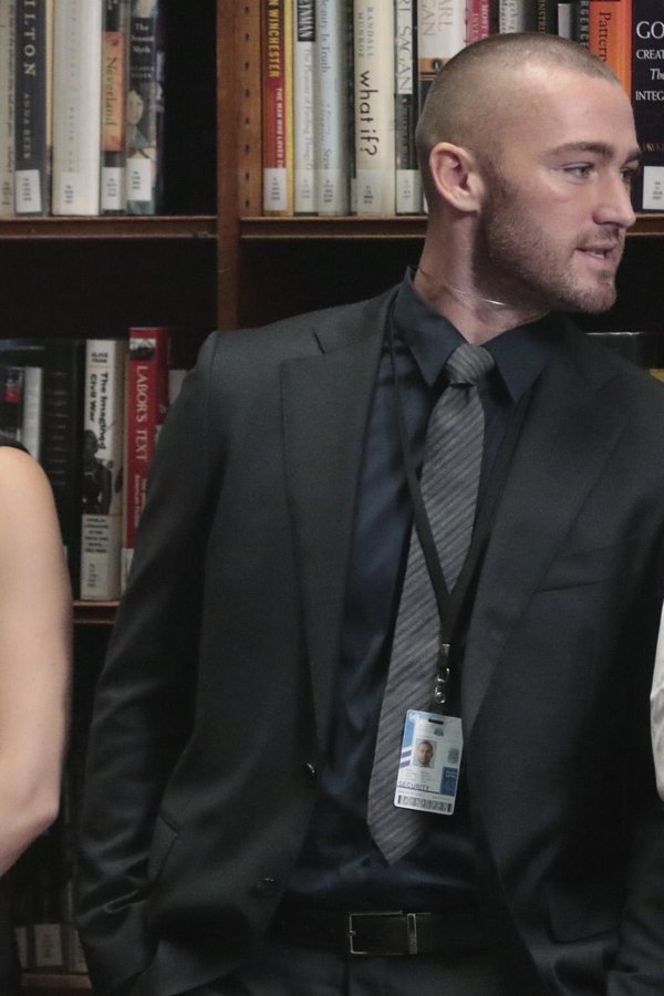 Quantico – S02E03 – Stescalade