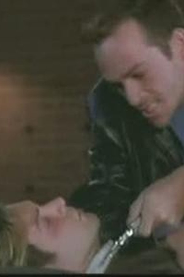 Beverly Hills 90210 – S09E09 – Episodio 9