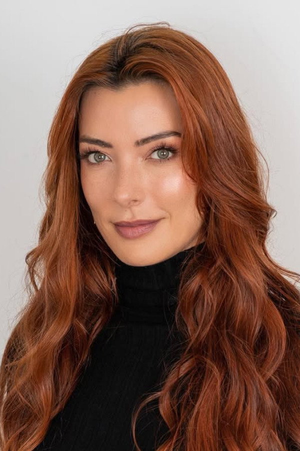 Norma Nivia's headshot