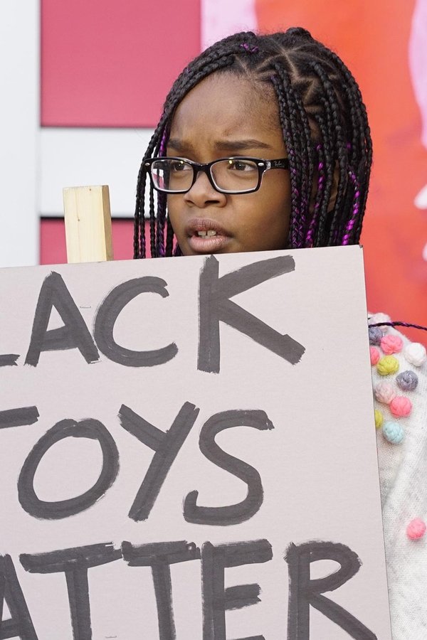 Black-ish – S03E17 – Bianco, nero o beige?