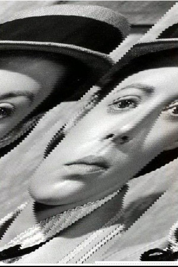 Dee Carroll