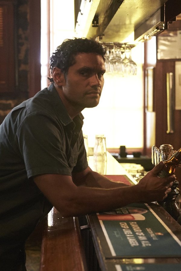 Glitch (2015) – S02E05 – Sopravvissuti devastati