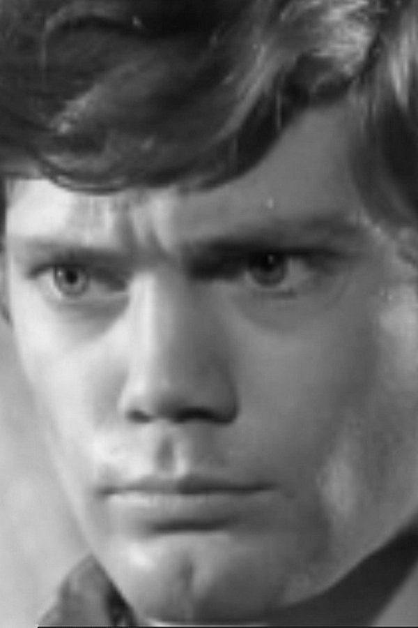 Benjamin Lev's headshot