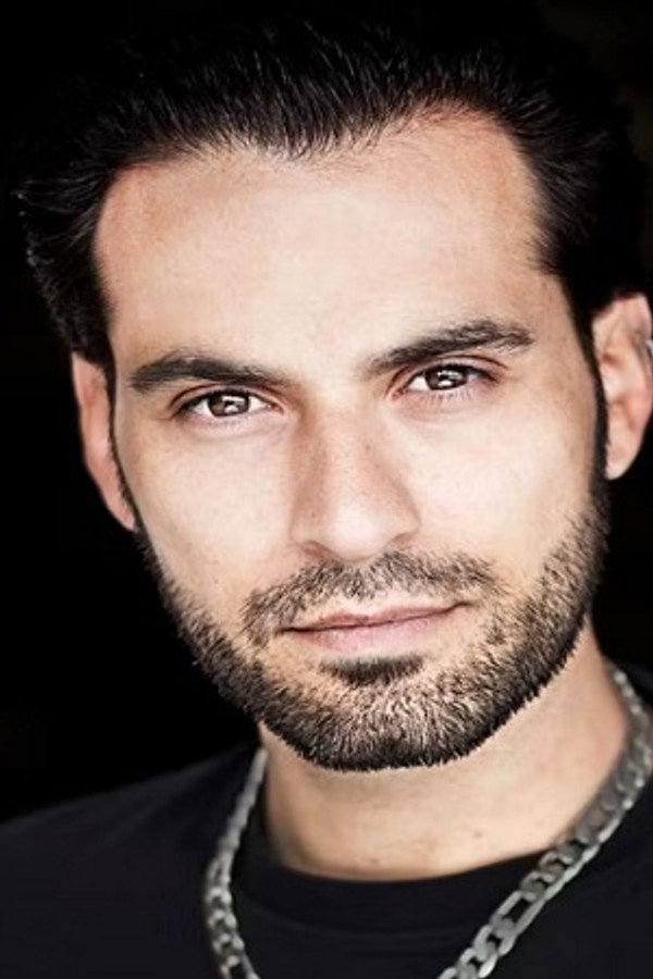Thomas Binder's headshot