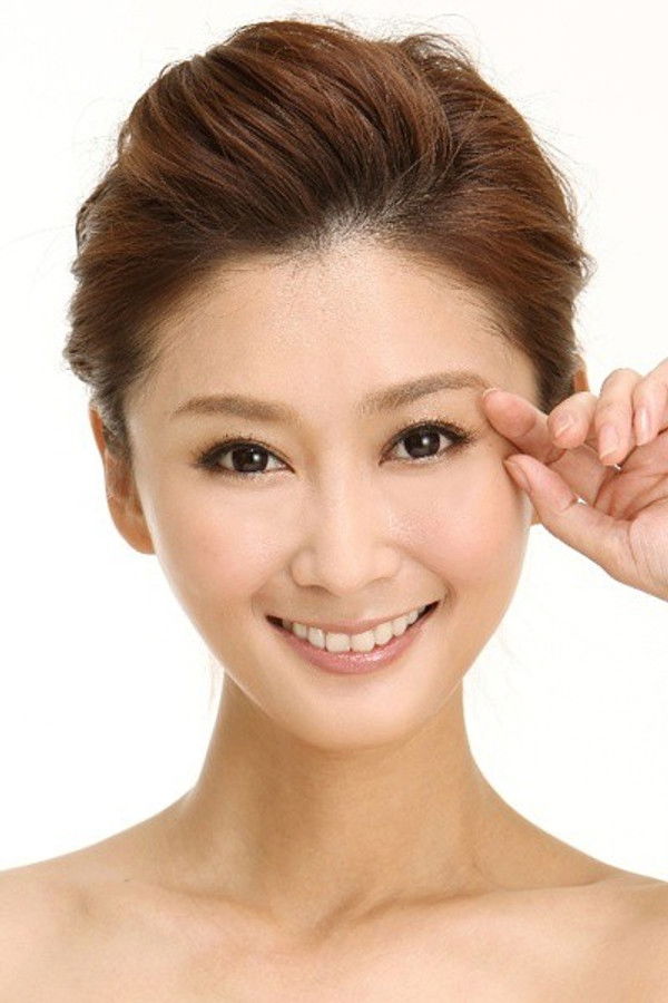 Carolyn Chen's headshot