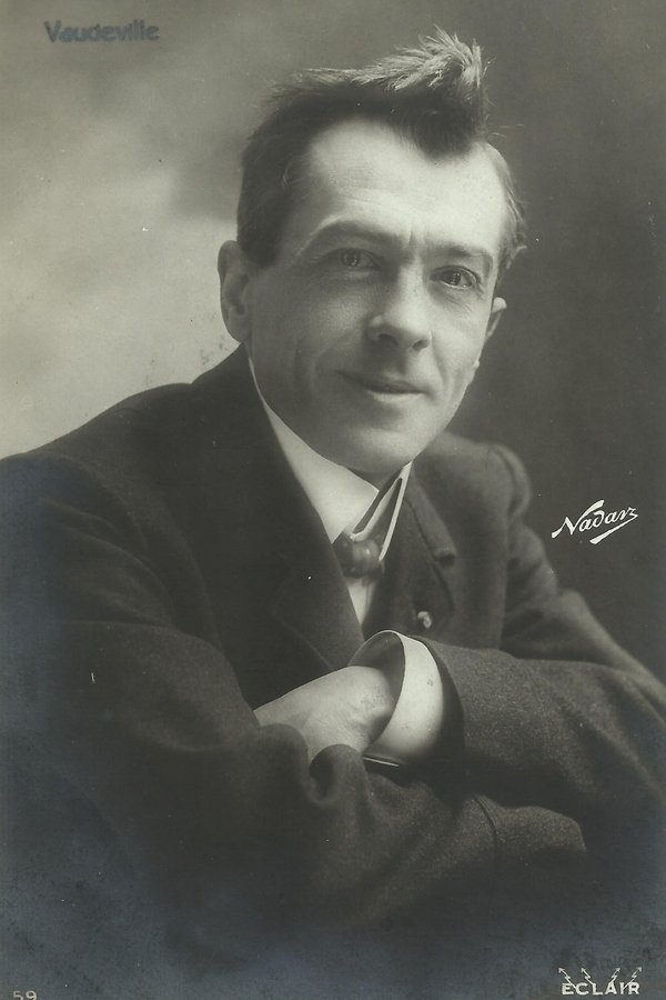 Félix Galipaux's headshot