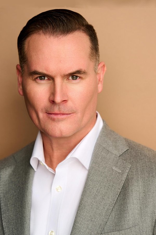 Shawn Savage's headshot