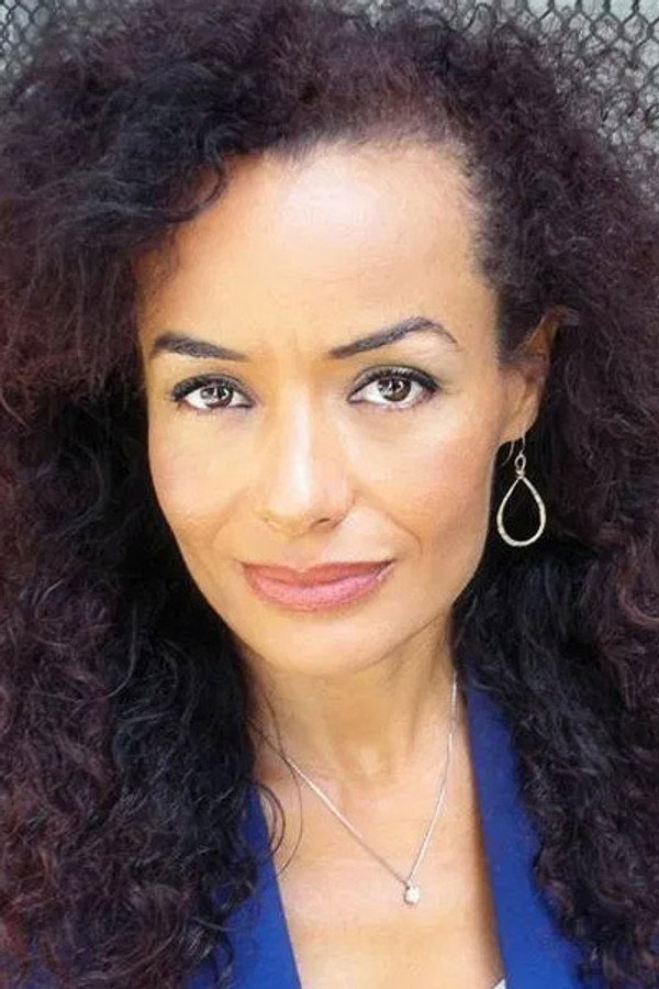 Galyn Görg's headshot