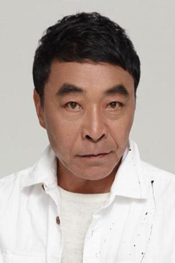 Wang Shuangbao's headshot