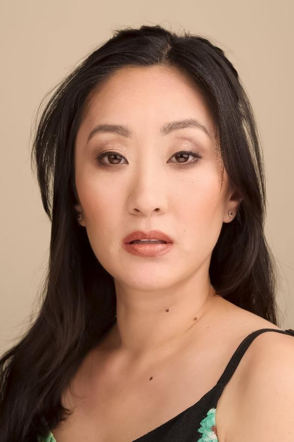 Bonni Dichone's headshot