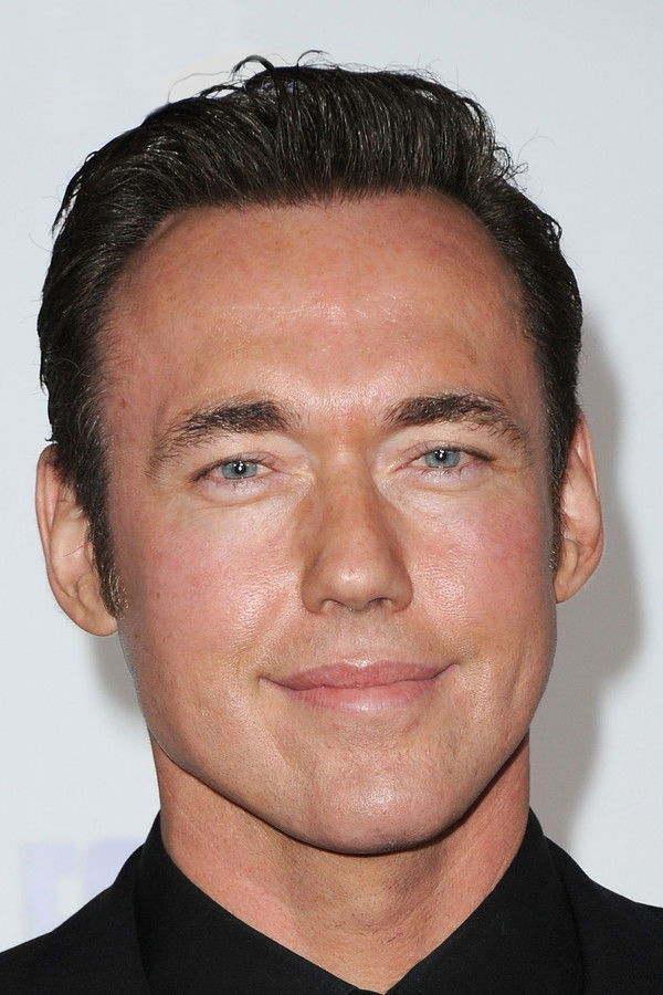 Kevin Durand's headshot