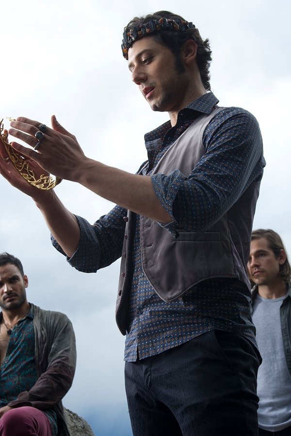The Magicians – S02E01 – Il Cavaliere delle Corone