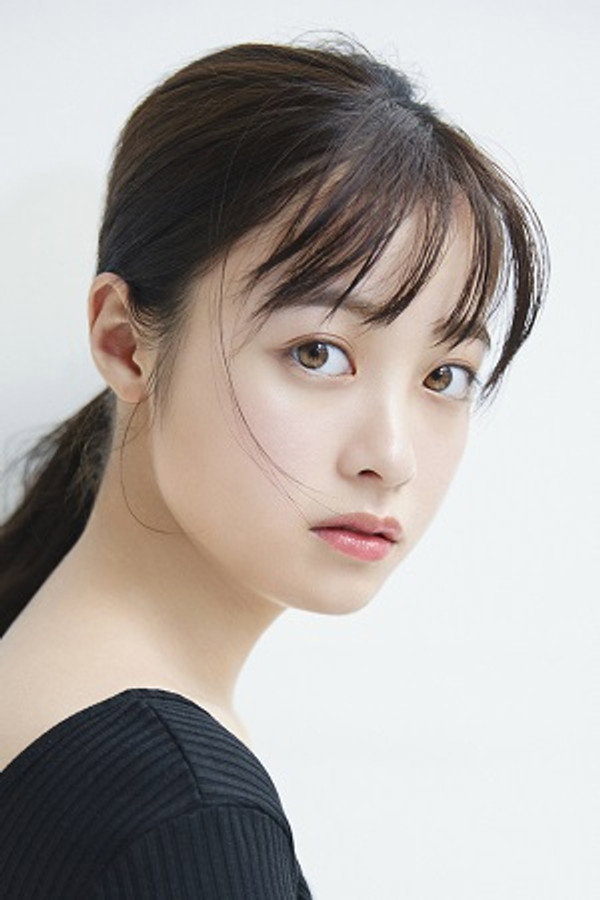 Kanna Hashimoto's headshot