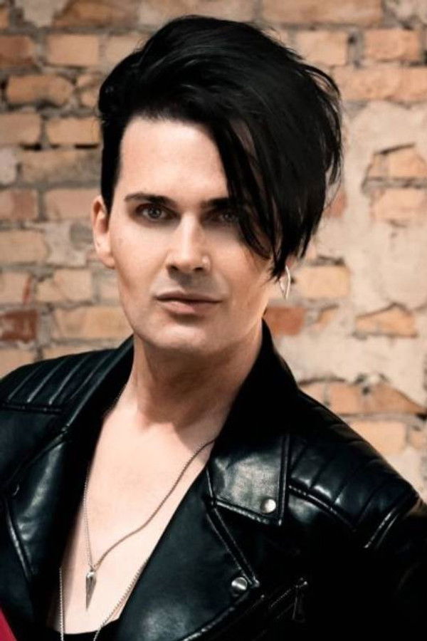 Sascha Gerstner's headshot