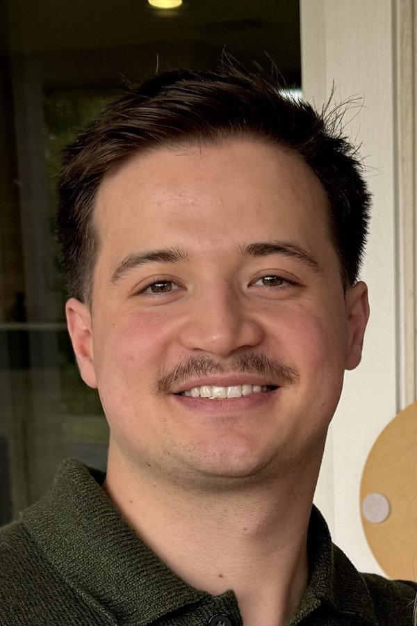 Davis Cleveland's headshot