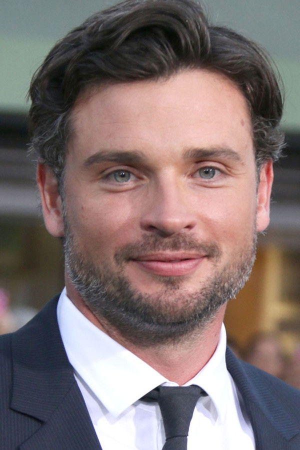 Tom Welling's headshot