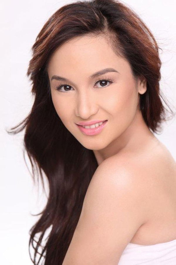 Kathleen Hermosa's headshot